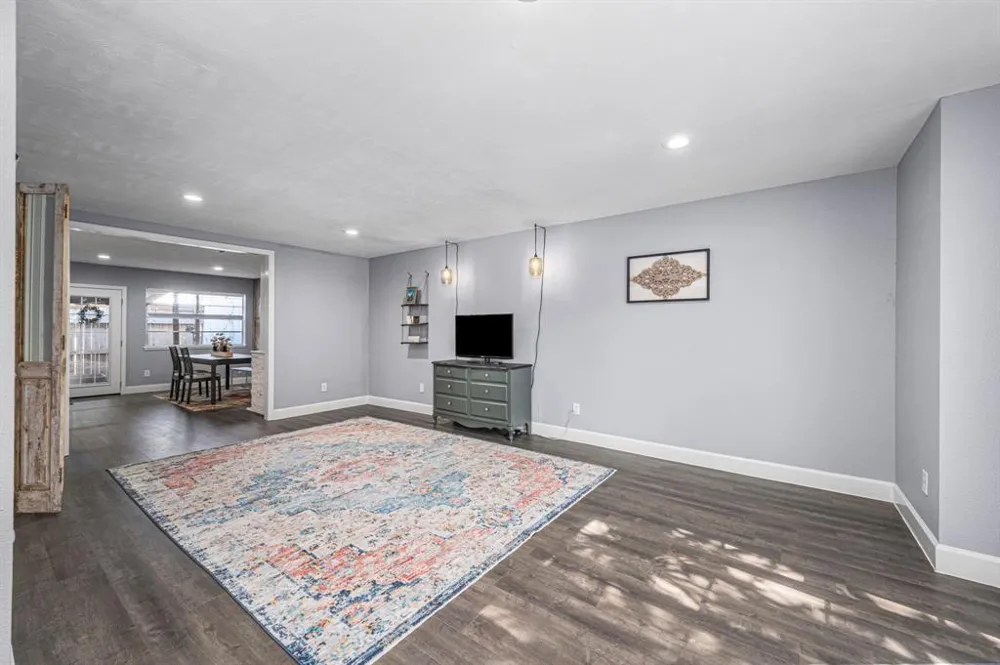1371 Country Place Drive Houston, TX 77079