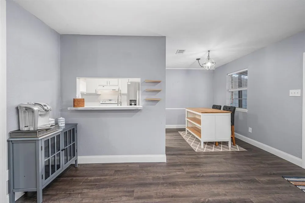 1371 Country Place Drive Houston, TX 77079