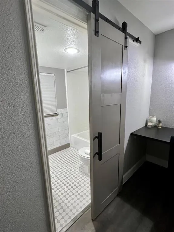 1371 Country Place Drive Houston, TX 77079