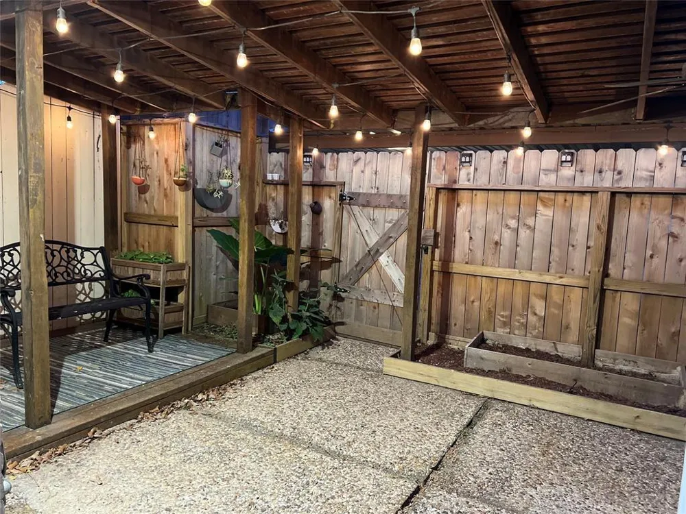 1371 Country Place Drive Houston, TX 77079