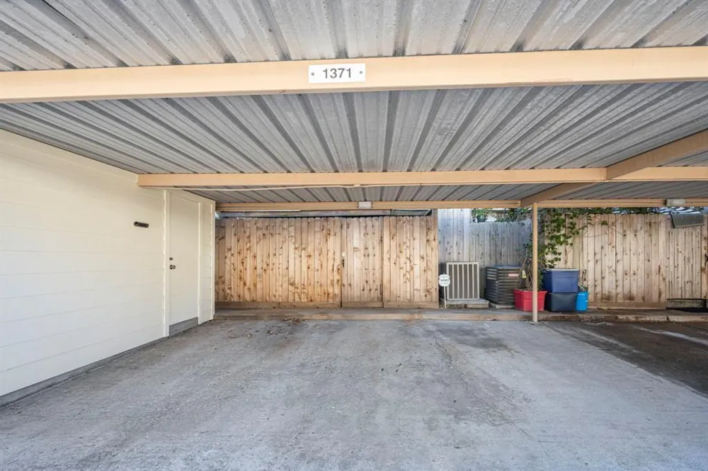 1371 Country Place Drive Houston, TX 77079