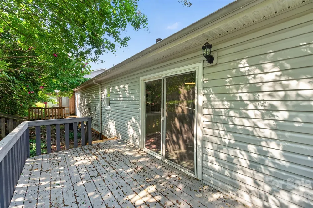 1326 Old Lenoir Road NW Hickory, NC 28601