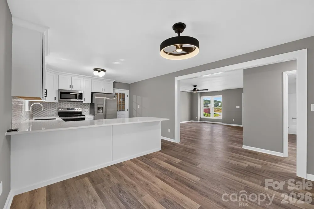 1326 Old Lenoir Road NW Hickory, NC 28601