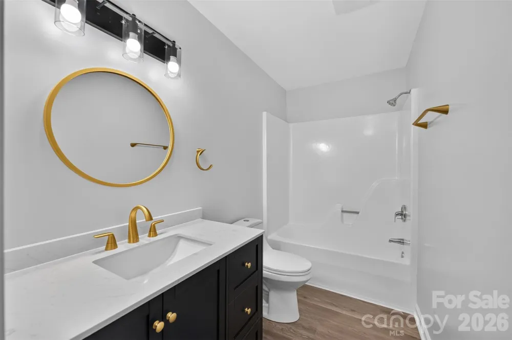 1326 Old Lenoir Road NW Hickory, NC 28601