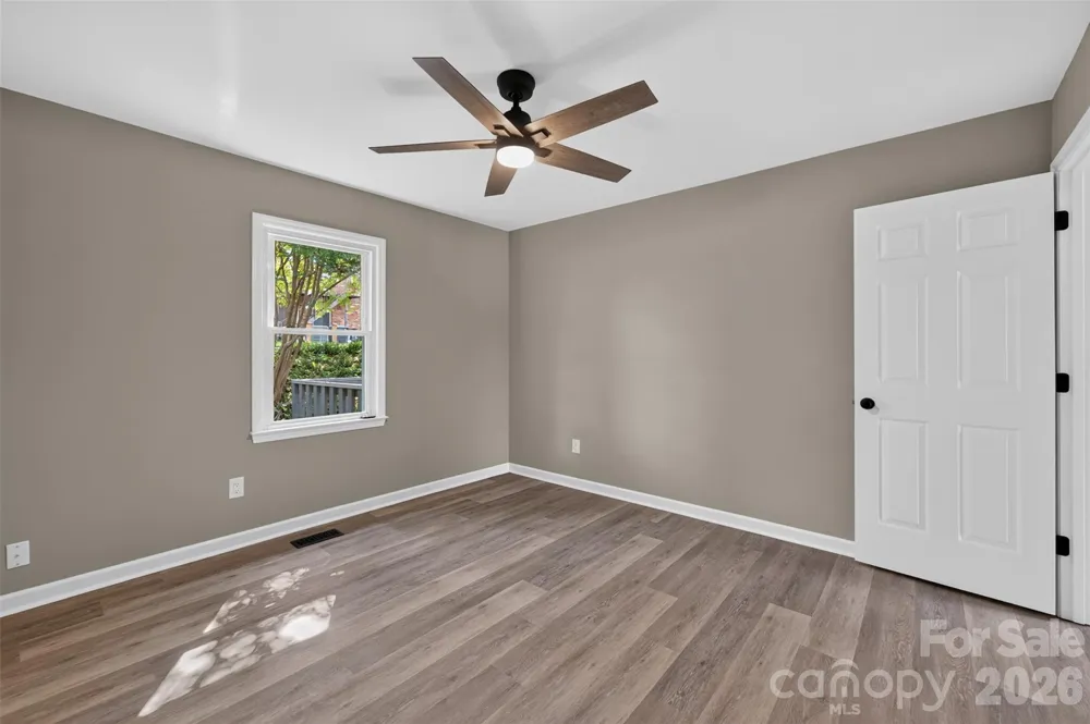 1326 Old Lenoir Road NW Hickory, NC 28601