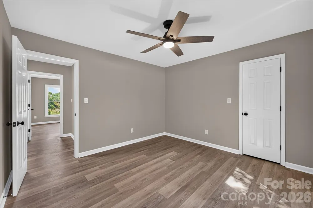 1326 Old Lenoir Road NW Hickory, NC 28601