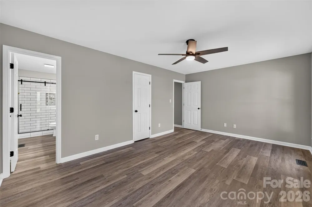 1326 Old Lenoir Road NW Hickory, NC 28601