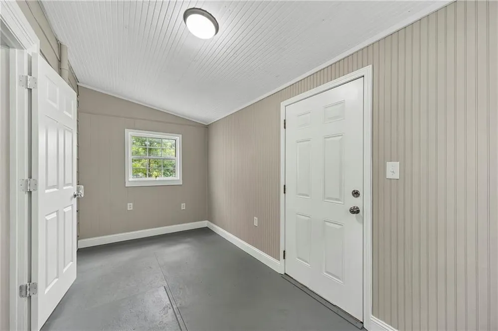 167 South Street Cornelia, GA 30531