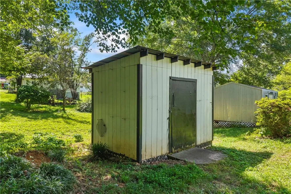 167 South Street Cornelia, GA 30531