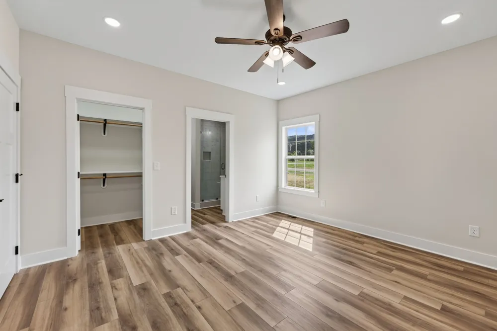 3631 Greenhaw Rd Decherd, TN 37324