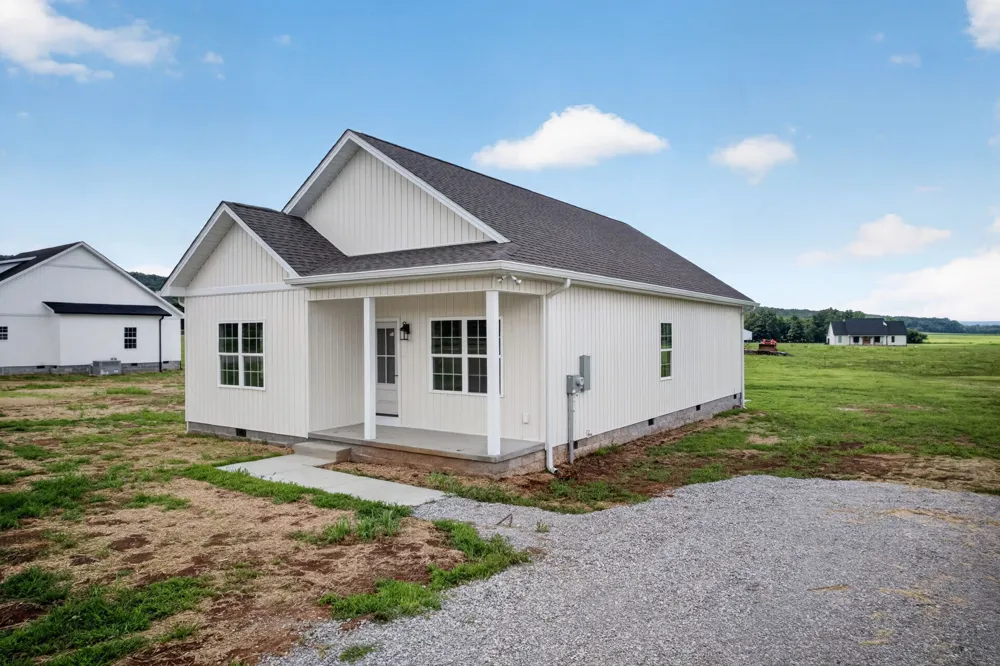 3631 Greenhaw Rd Decherd, TN 37324