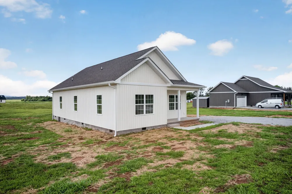 3631 Greenhaw Rd Decherd, TN 37324
