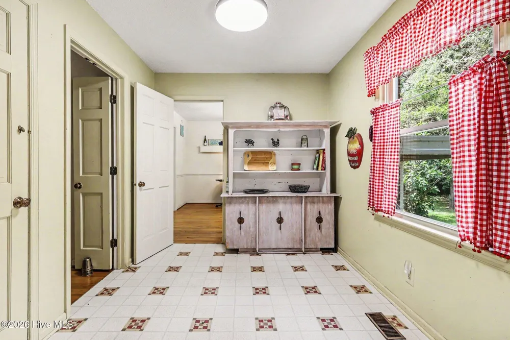 2555 Nutbush Road Henderson, NC 27537