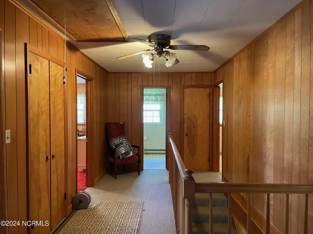 152 W Bayshore Drive Cedar Island, NC 28520