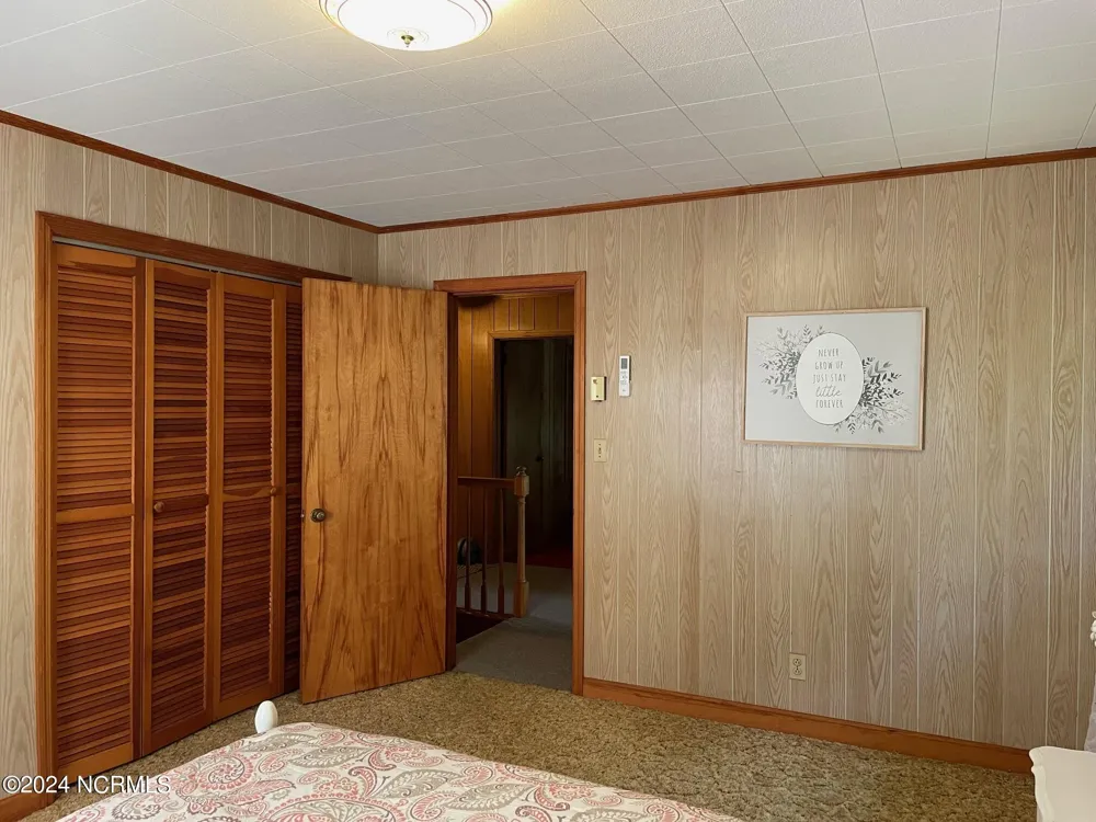 152 W Bayshore Drive Cedar Island, NC 28520