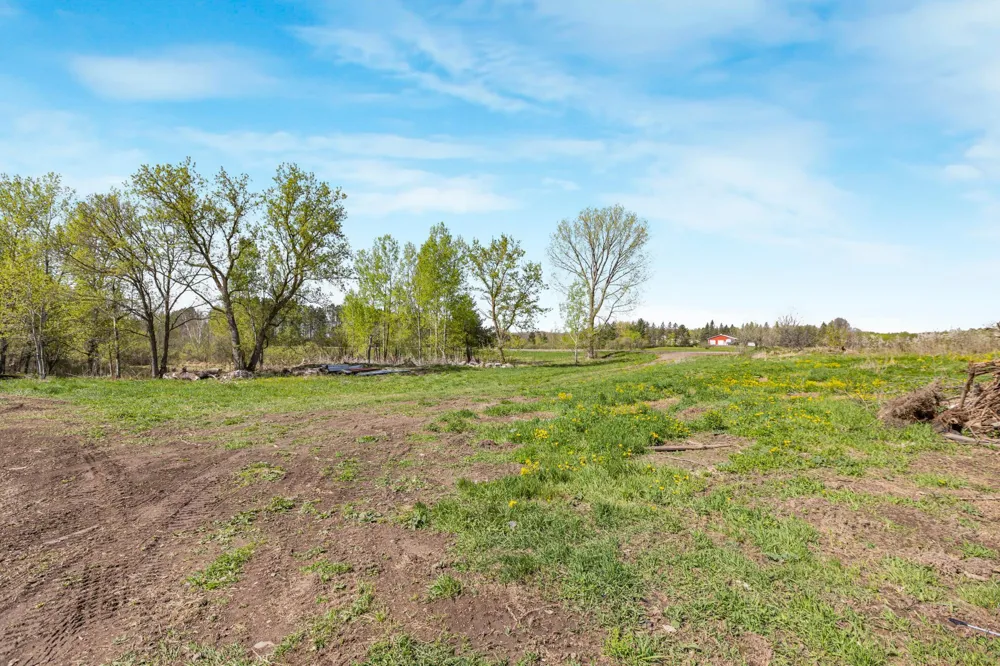 34672 125th Avenue Onamia, MN 56359