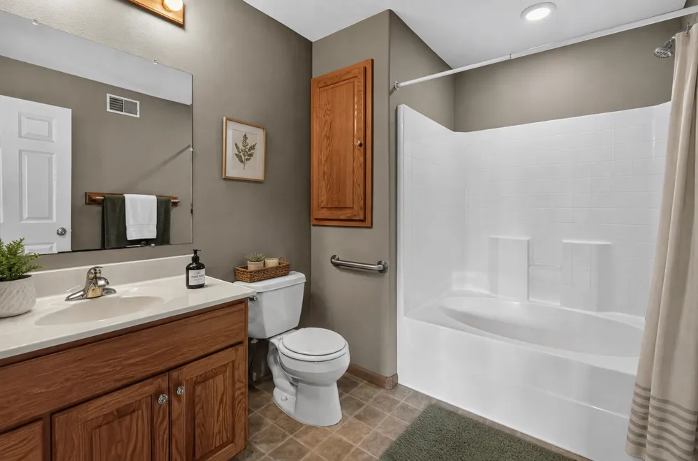 206 Hunters Court Eagle Lake, MN 56024