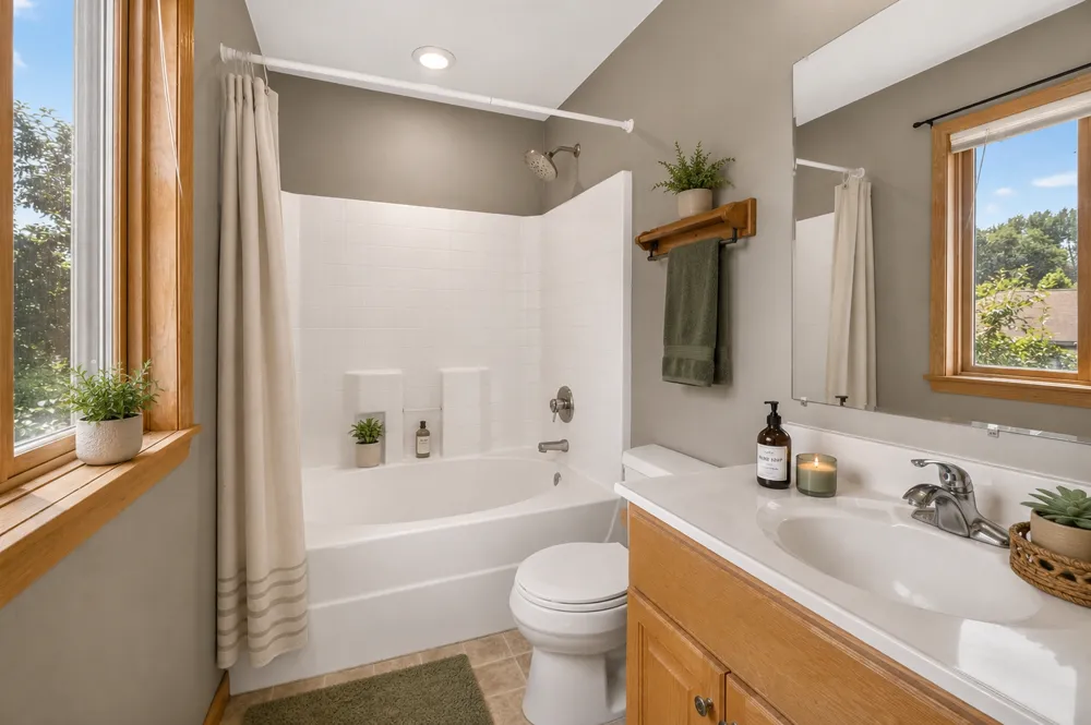 206 Hunters Court Eagle Lake, MN 56024