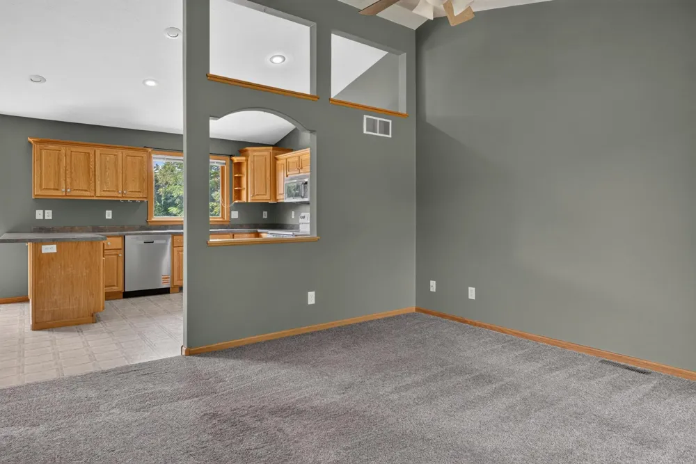 206 Hunters Court Eagle Lake, MN 56024