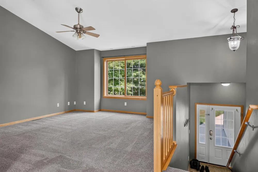 206 Hunters Court Eagle Lake, MN 56024