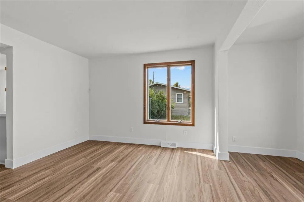 422 2nd Street Wahpeton, ND 58075