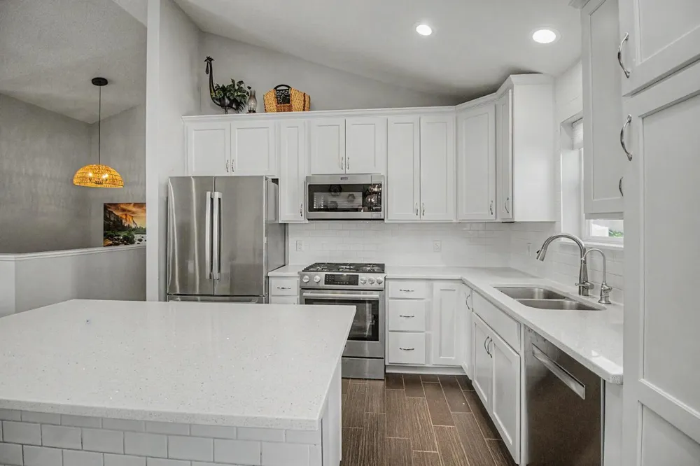 908 Ashford Road Belle Plaine, MN 56011