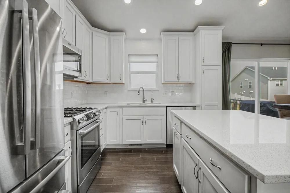 908 Ashford Road Belle Plaine, MN 56011
