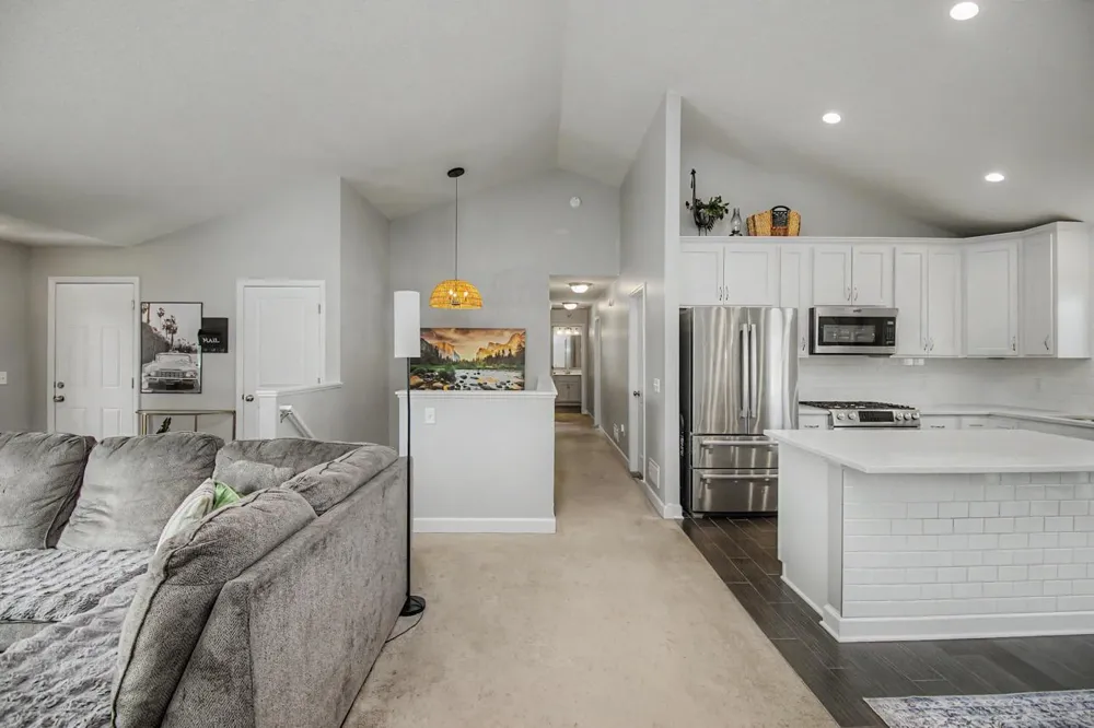 908 Ashford Road Belle Plaine, MN 56011