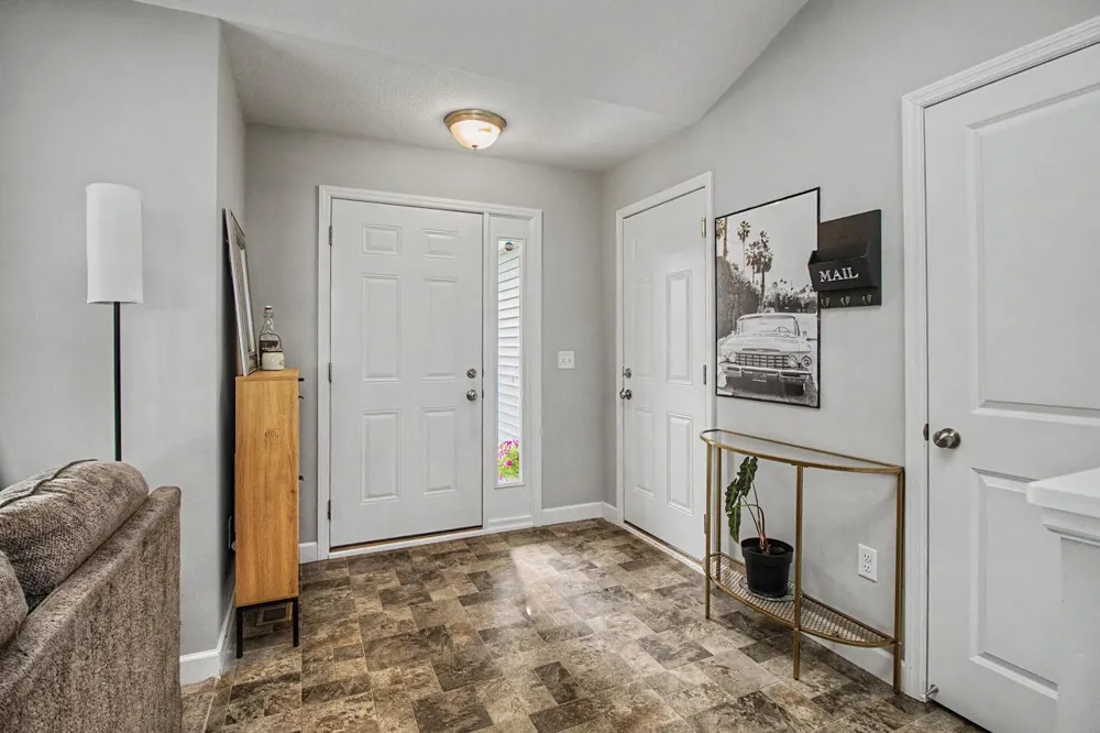 908 Ashford Road Belle Plaine, MN 56011