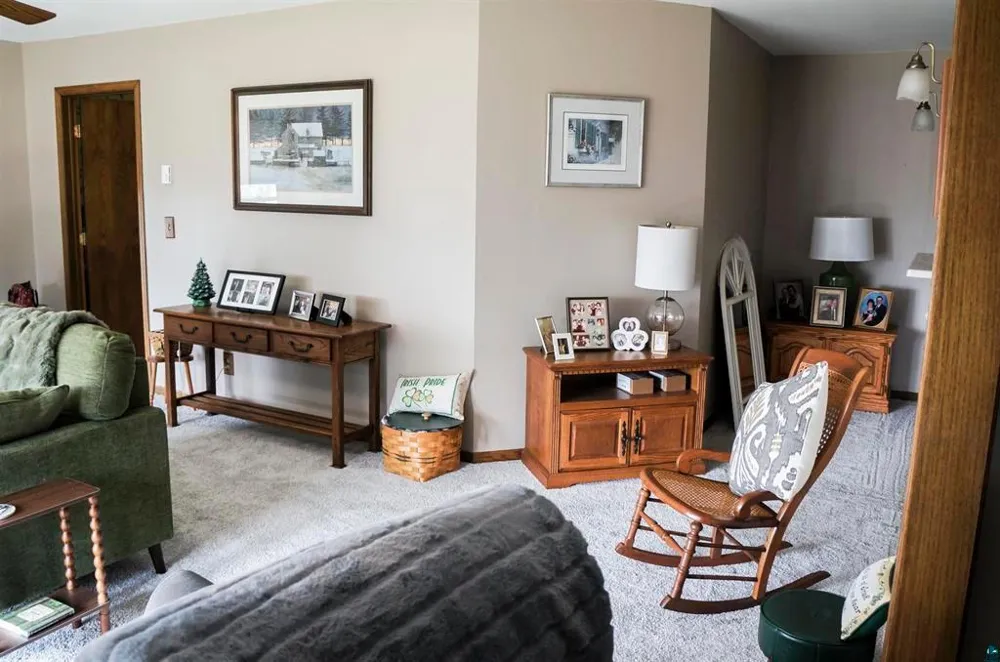 5845 Shore Drive Duluth, MN 55804