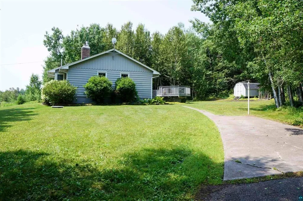 5845 Shore Drive Duluth, MN 55804