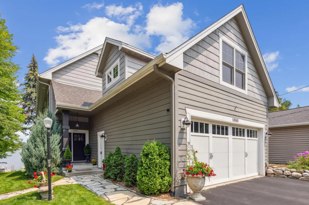5060 Edgewater Drive Mound, MN 55364