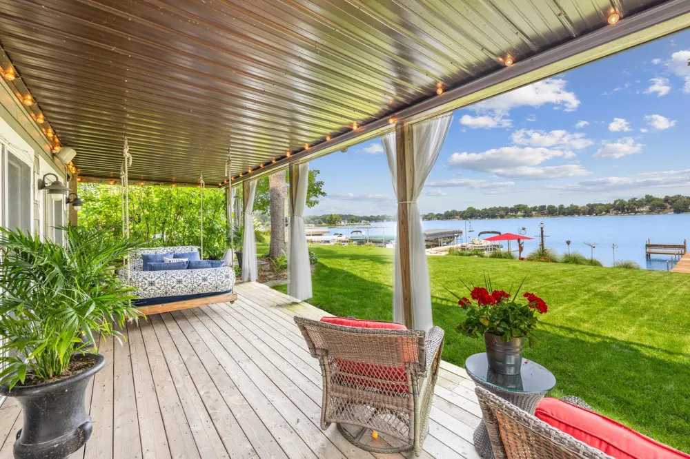 5060 Edgewater Drive Mound, MN 55364