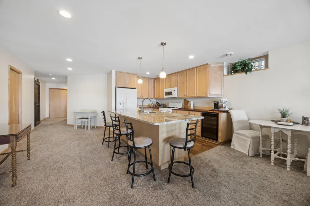 5060 Edgewater Drive Mound, MN 55364