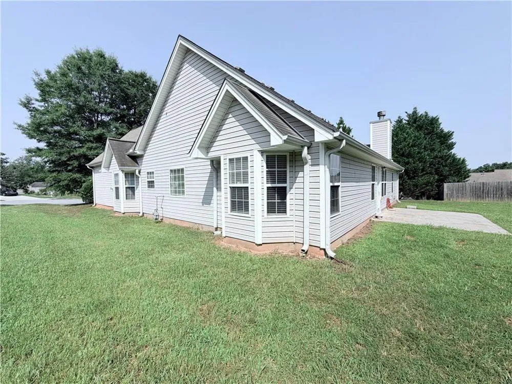 3816 Landing Terrace Loganville, GA 30052