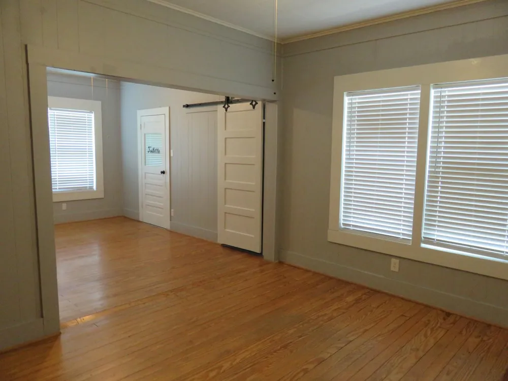 1719 Grand Avenue Liberty, TX 77575