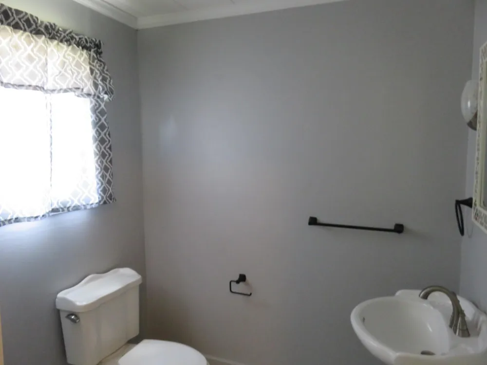 1719 Grand Avenue Liberty, TX 77575