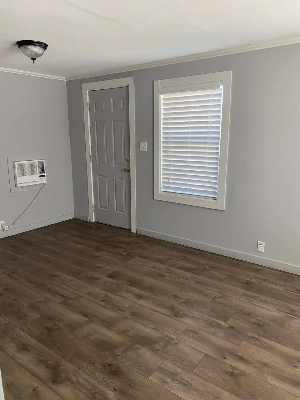 1719 Grand Avenue Liberty, TX 77575
