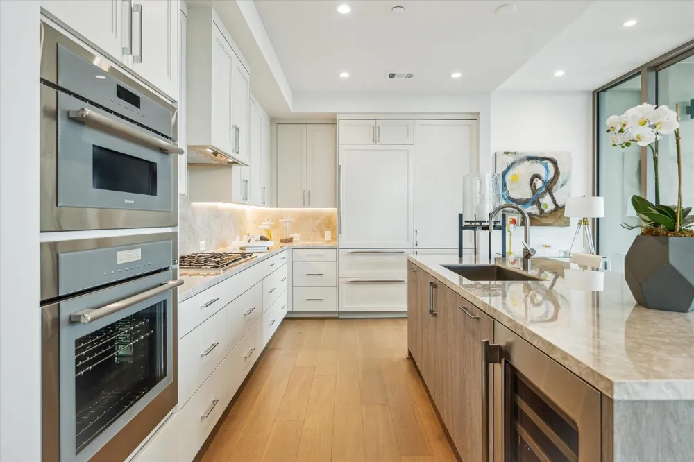 5656 San Felipe Street #606 Houston, TX 77056