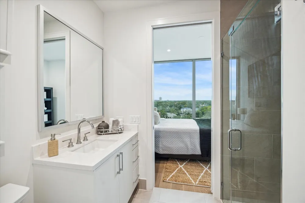 5656 San Felipe Street #606 Houston, TX 77056