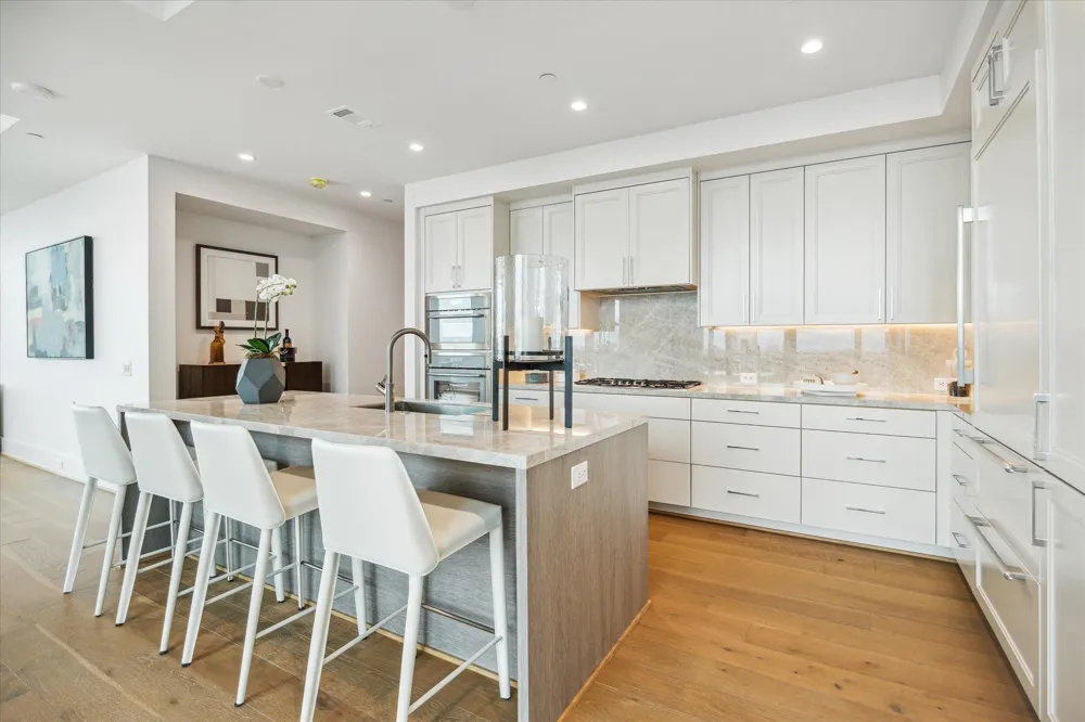 5656 San Felipe Street #606 Houston, TX 77056