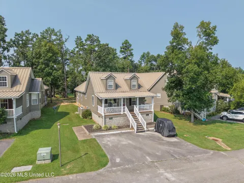 27 Pearl Parkway