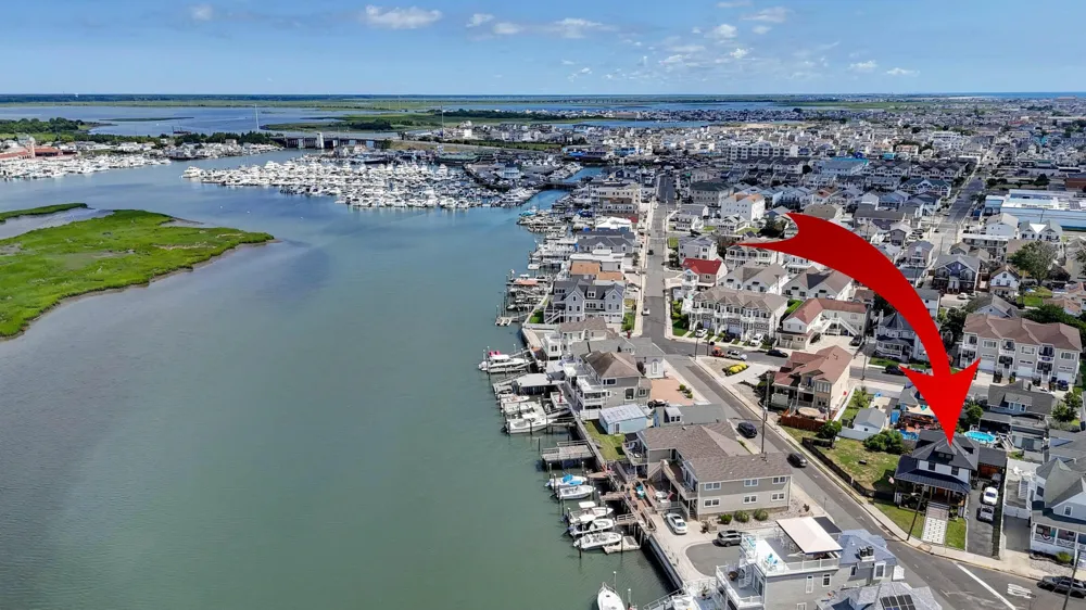 225 W Lavender Road Wildwood Crest, NJ 08260