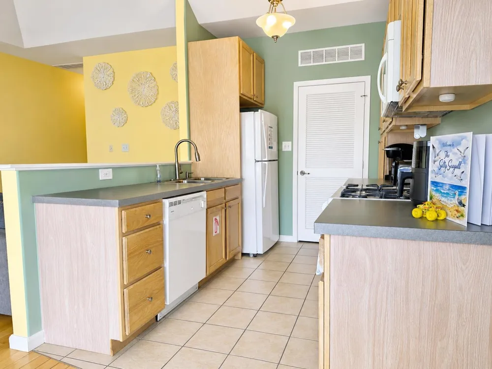 216 E Roberts Avenue Wildwood, NJ 08260