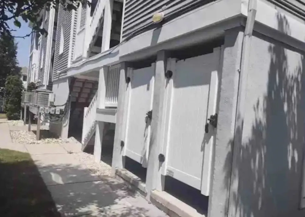 216 E Roberts Avenue Wildwood, NJ 08260