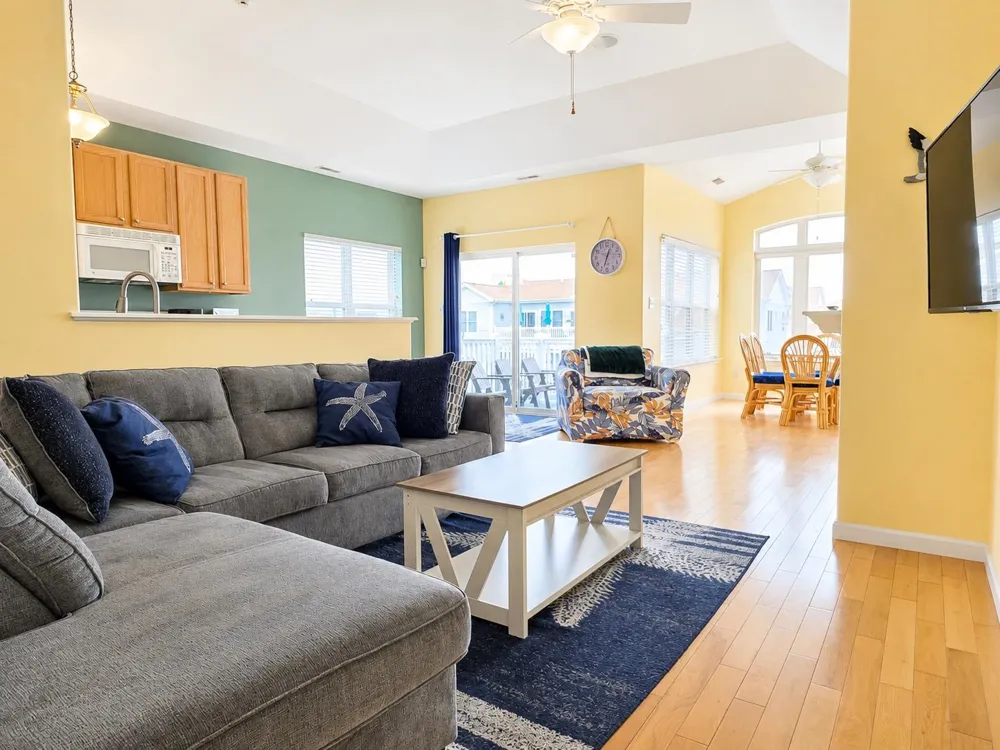216 E Roberts Avenue Wildwood, NJ 08260