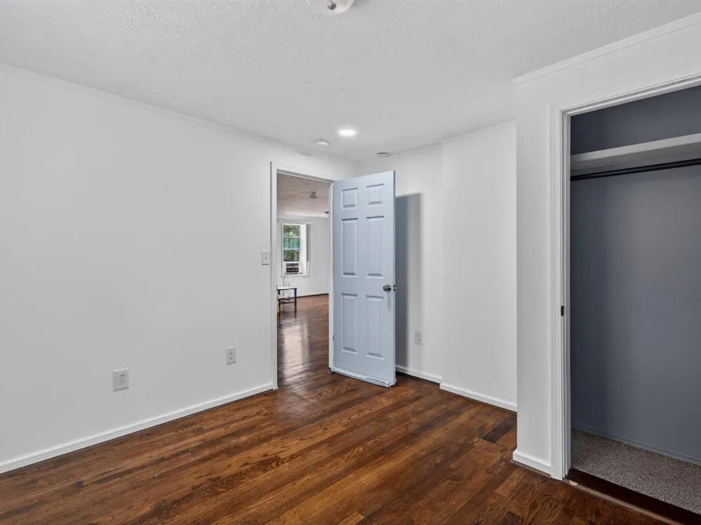 1406 Lincolnway La Porte, IN 46350