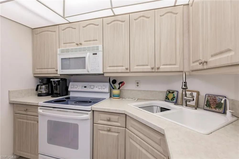 260 Seaview Court #1609 Marco Island, FL 34145