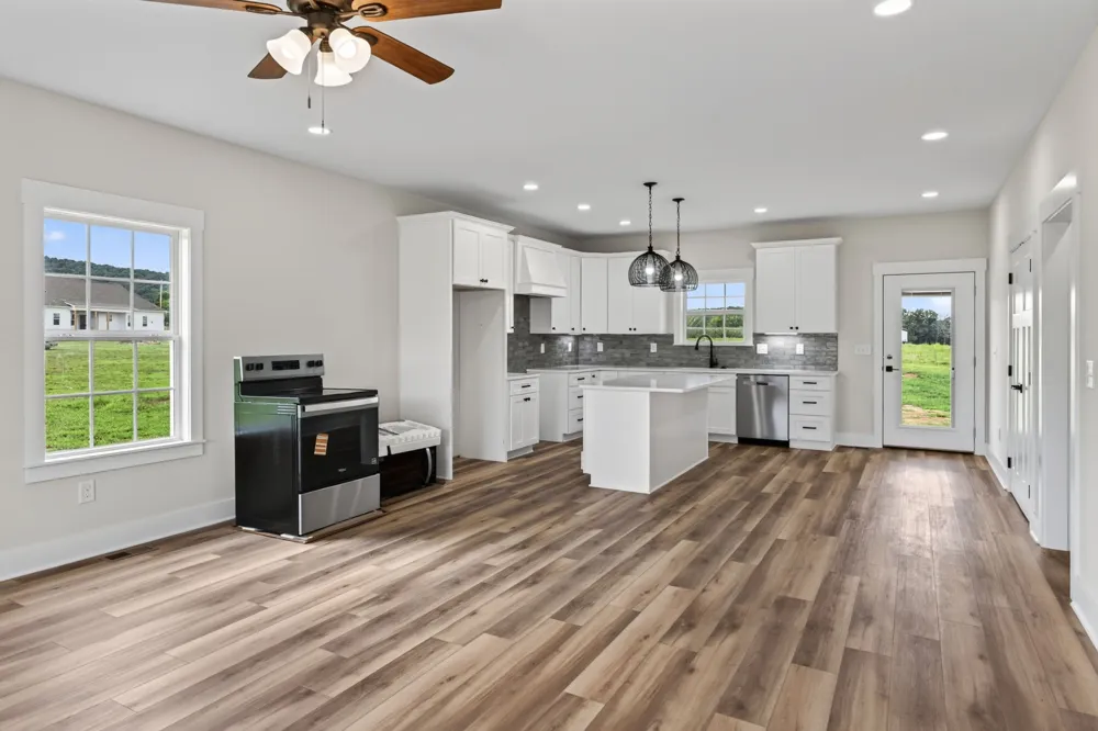 3607 Greenhaw Rd Decherd, TN 37324