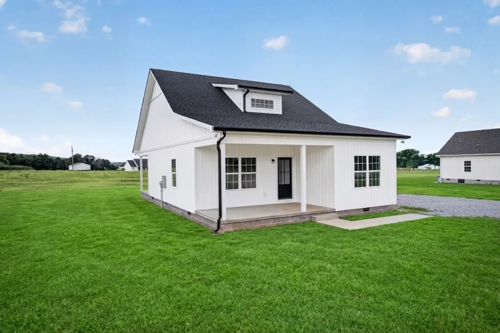 3607 Greenhaw Rd Decherd, TN 37324